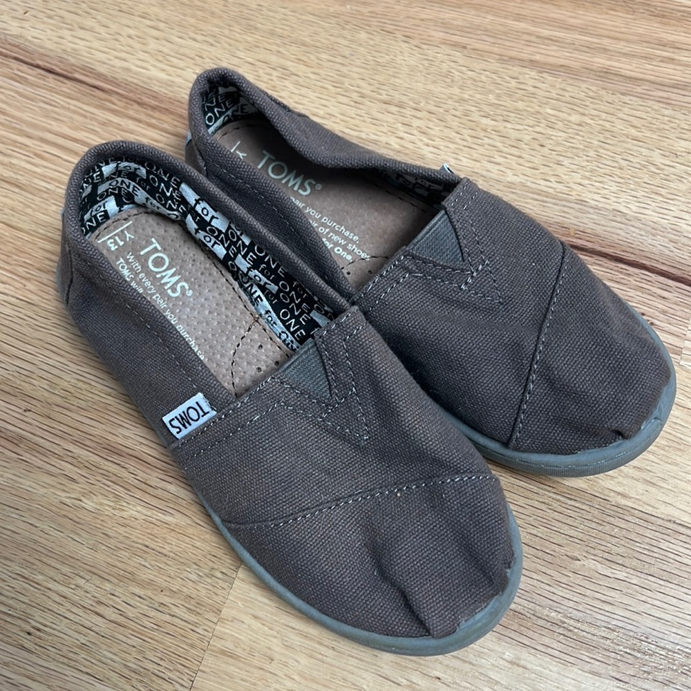 Toms Slip-ons - Y13